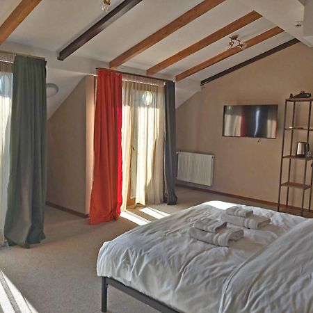Green Inn Hotel Tbilisi Zewnętrze zdjęcie
