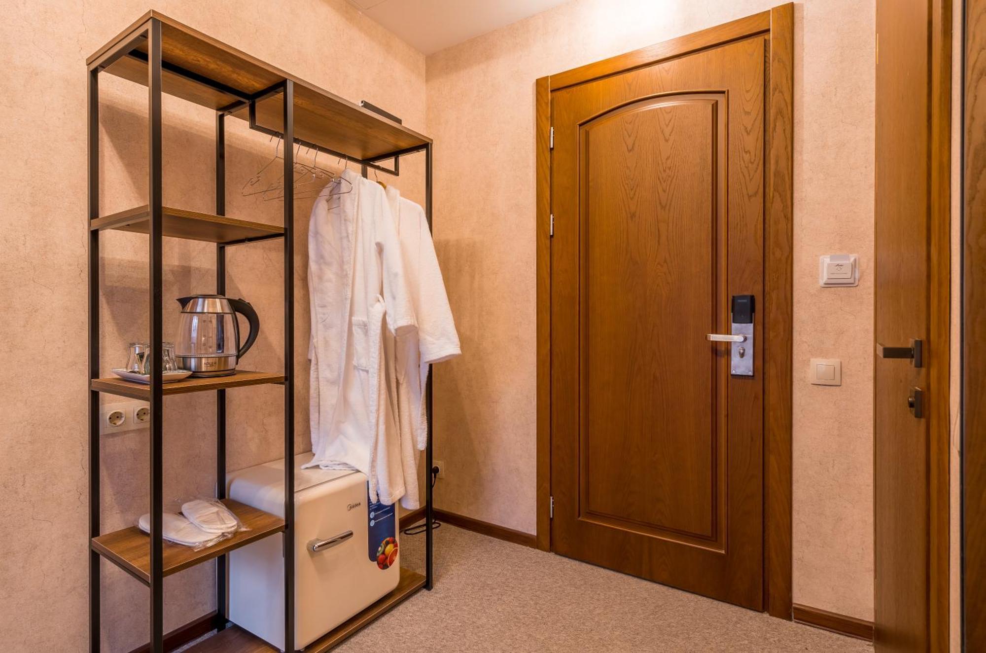 Green Inn Hotel Tbilisi Zewnętrze zdjęcie