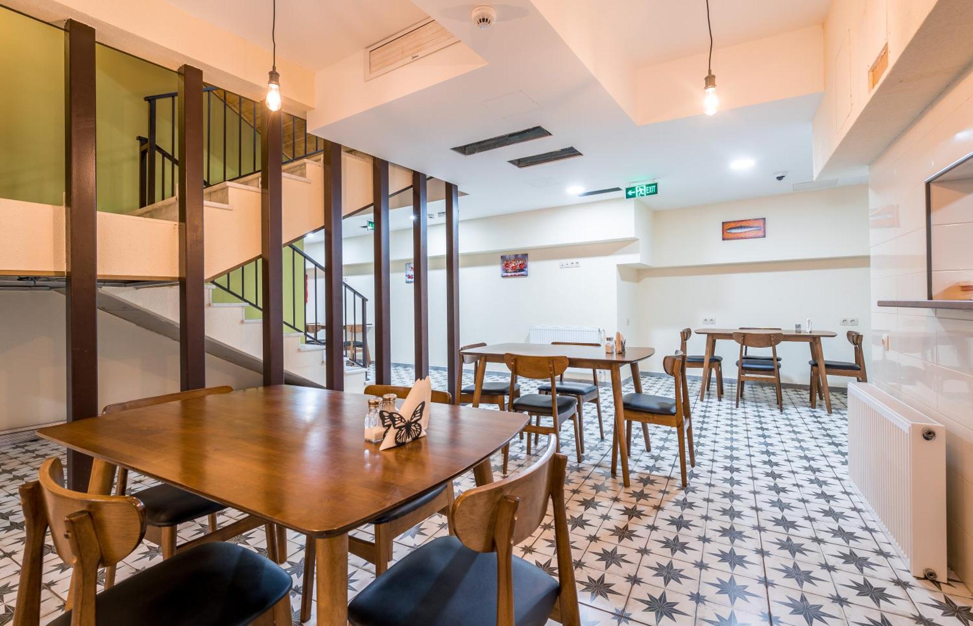 Green Inn Hotel Tbilisi Zewnętrze zdjęcie