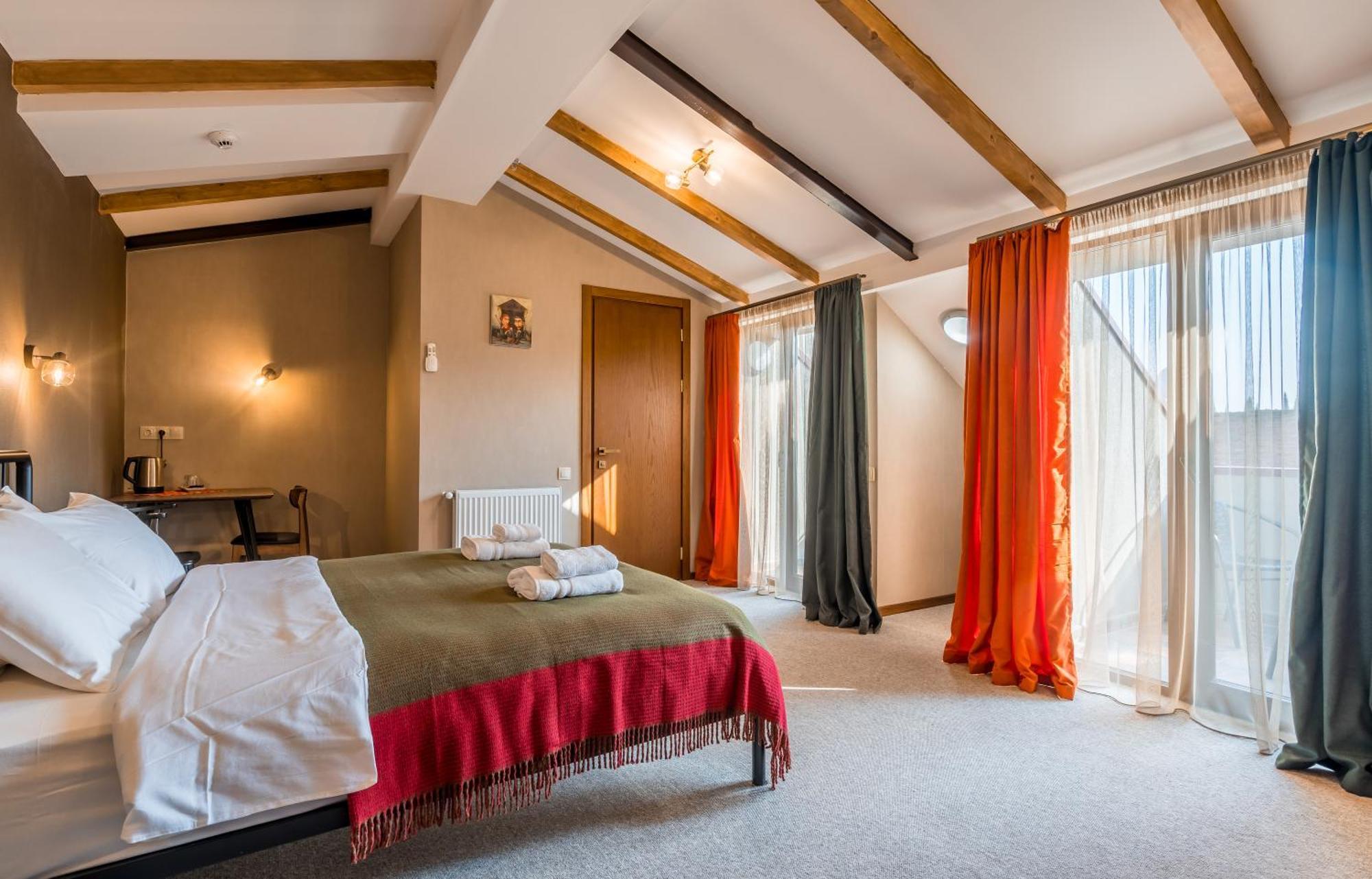 Green Inn Hotel Tbilisi Zewnętrze zdjęcie