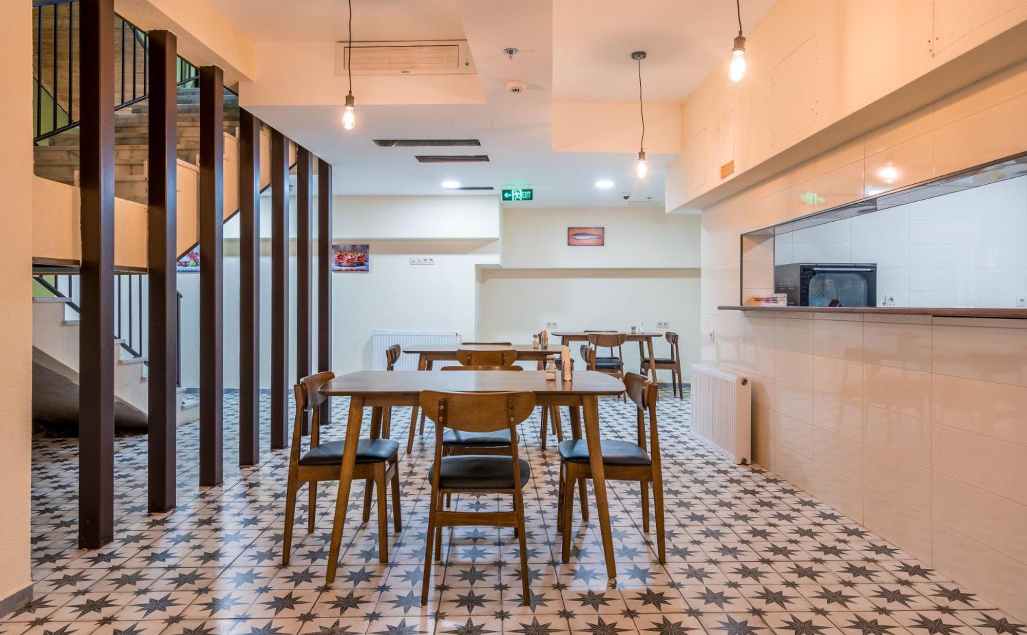 Green Inn Hotel Tbilisi Zewnętrze zdjęcie