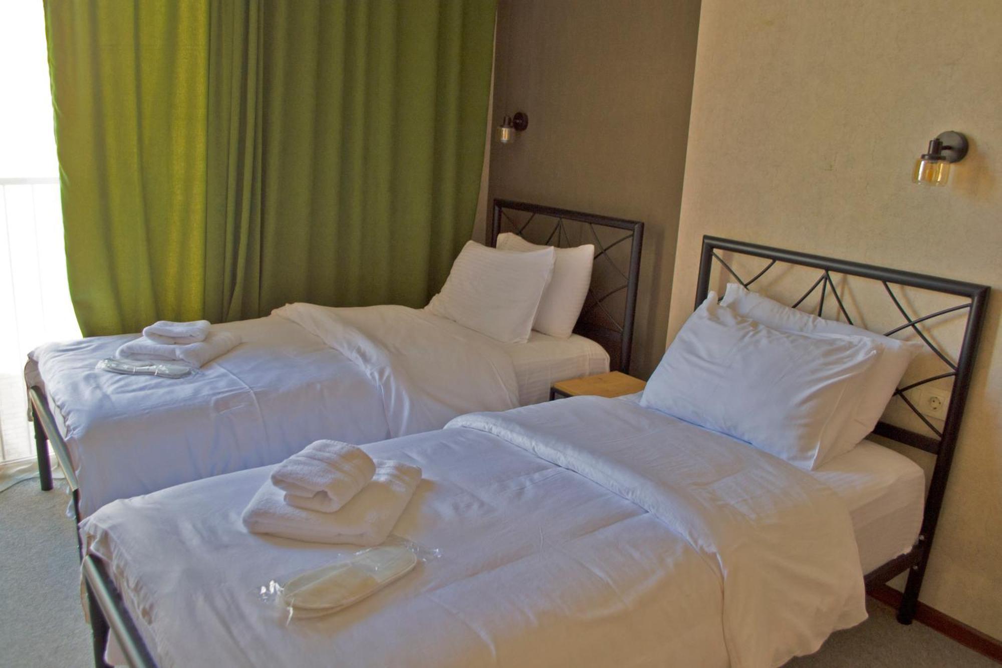 Green Inn Hotel Tbilisi Zewnętrze zdjęcie