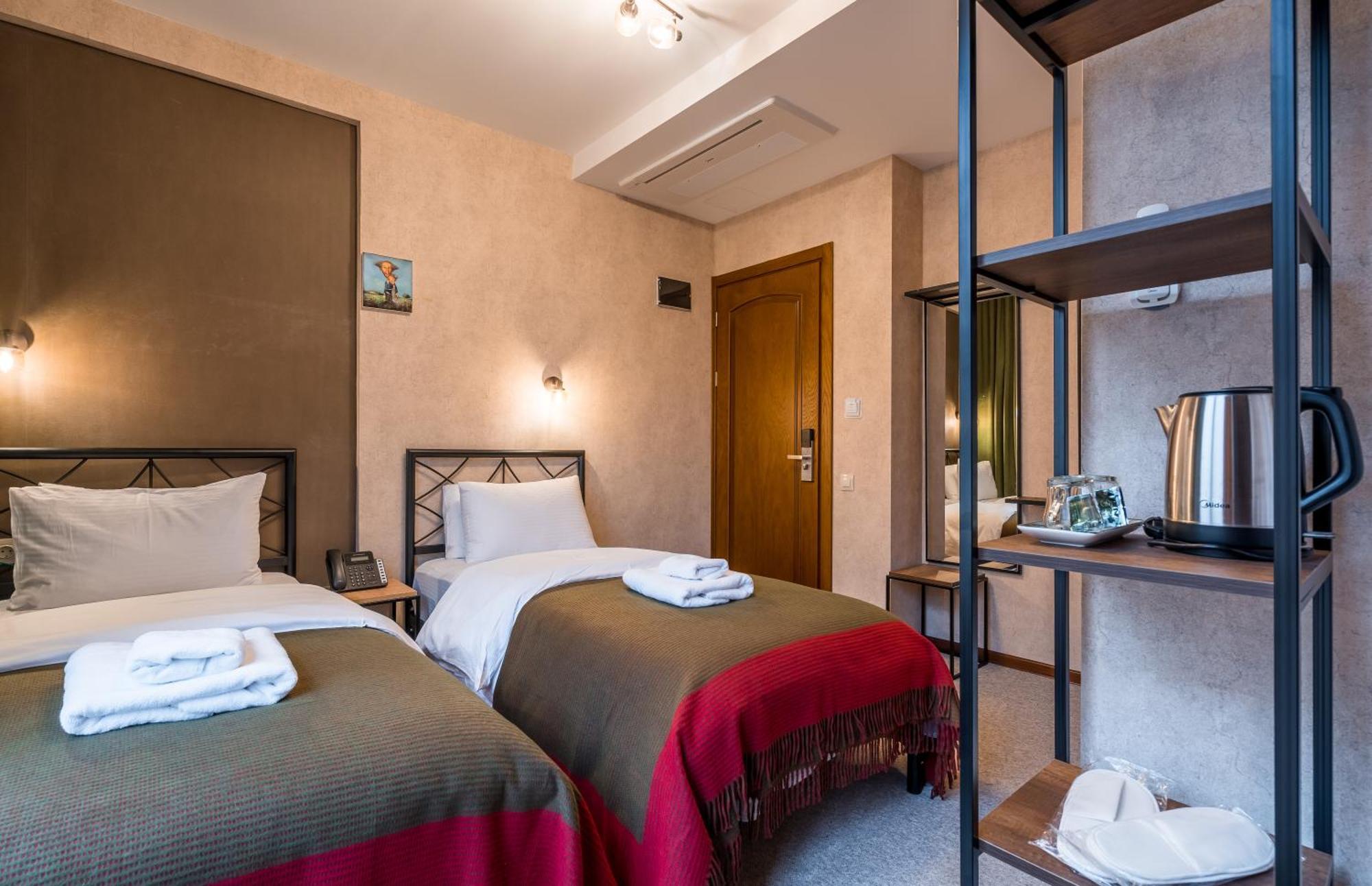 Green Inn Hotel Tbilisi Zewnętrze zdjęcie