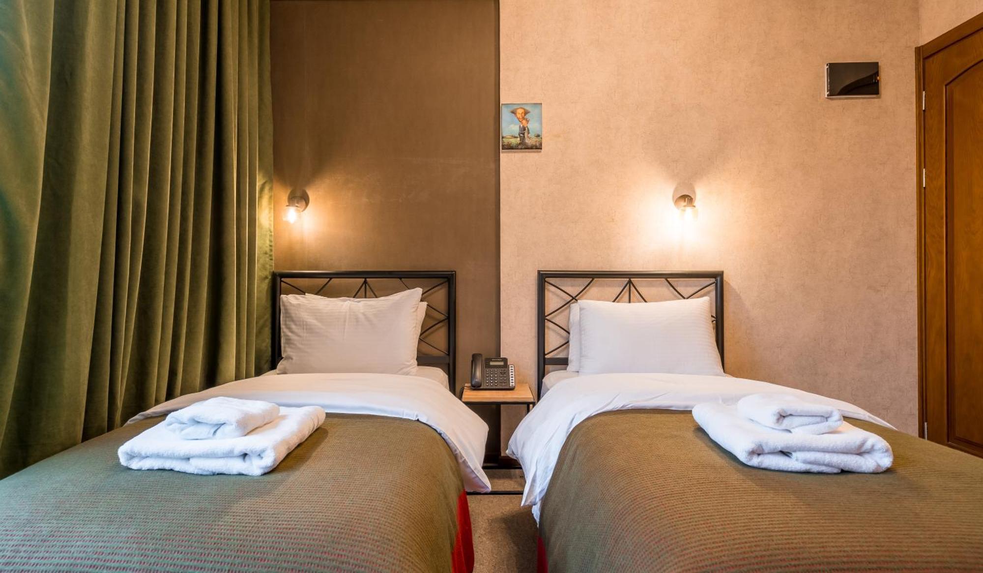 Green Inn Hotel Tbilisi Zewnętrze zdjęcie