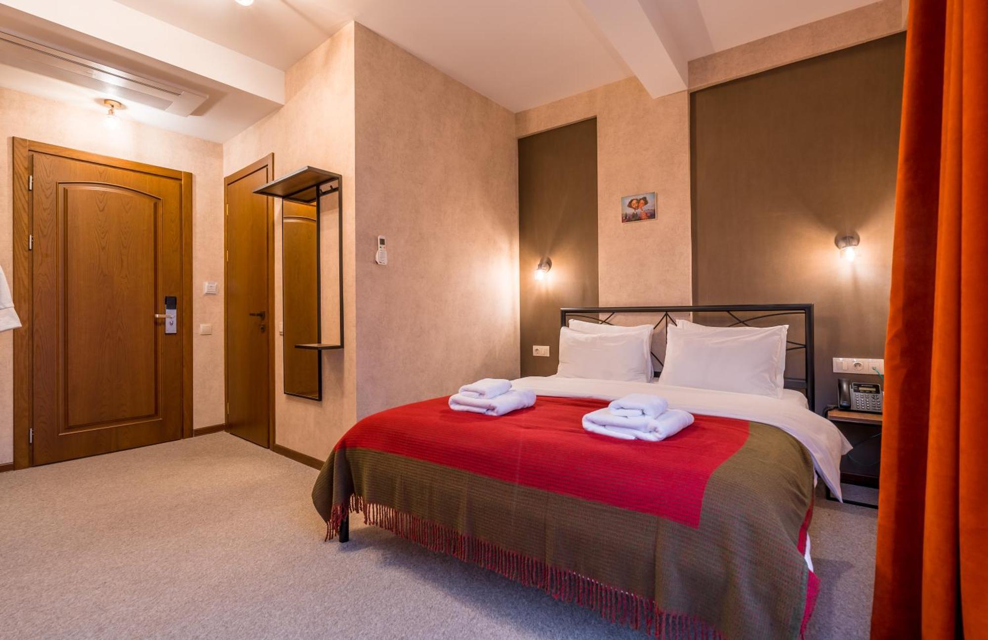 Green Inn Hotel Tbilisi Zewnętrze zdjęcie