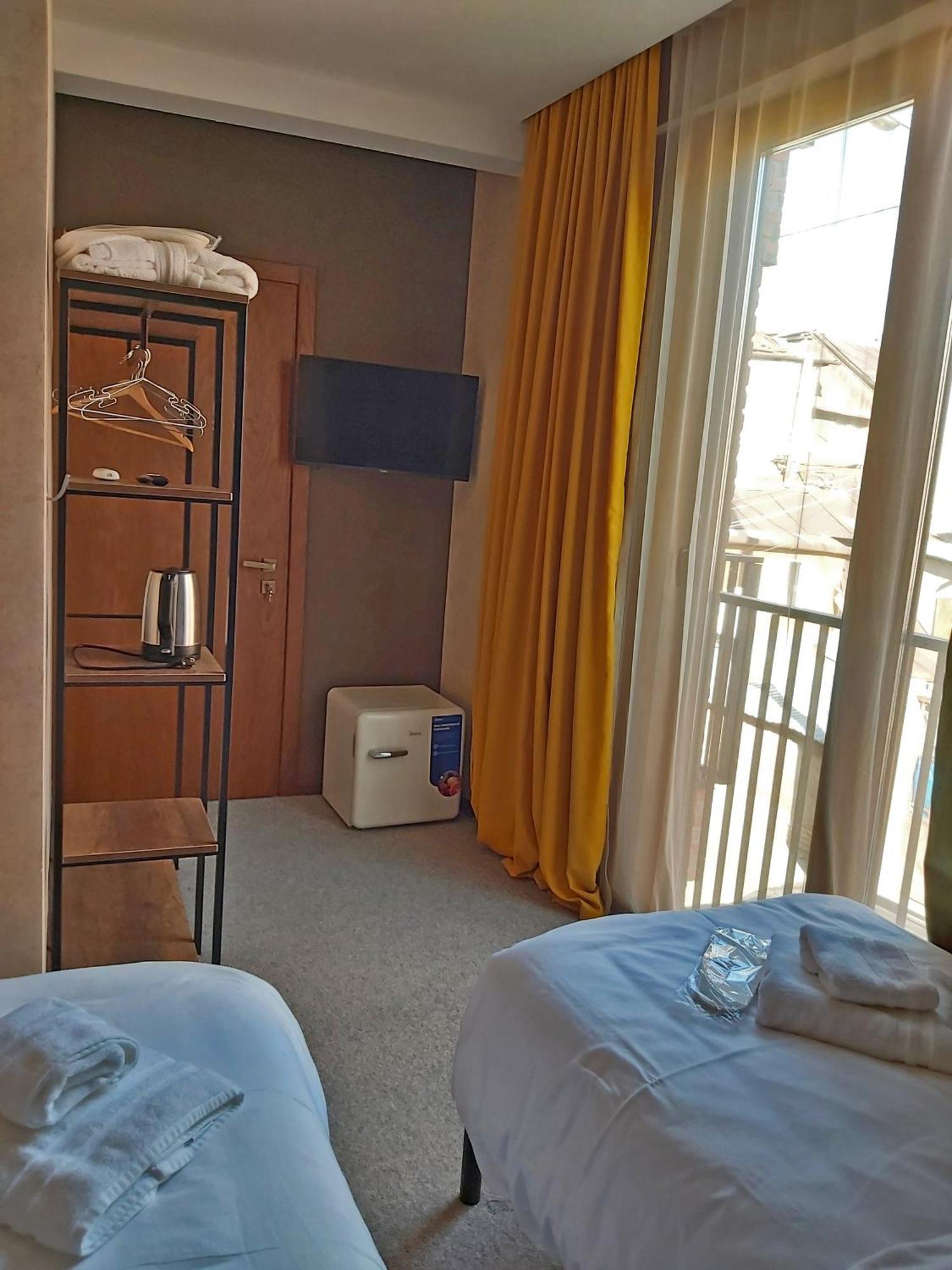 Green Inn Hotel Tbilisi Zewnętrze zdjęcie