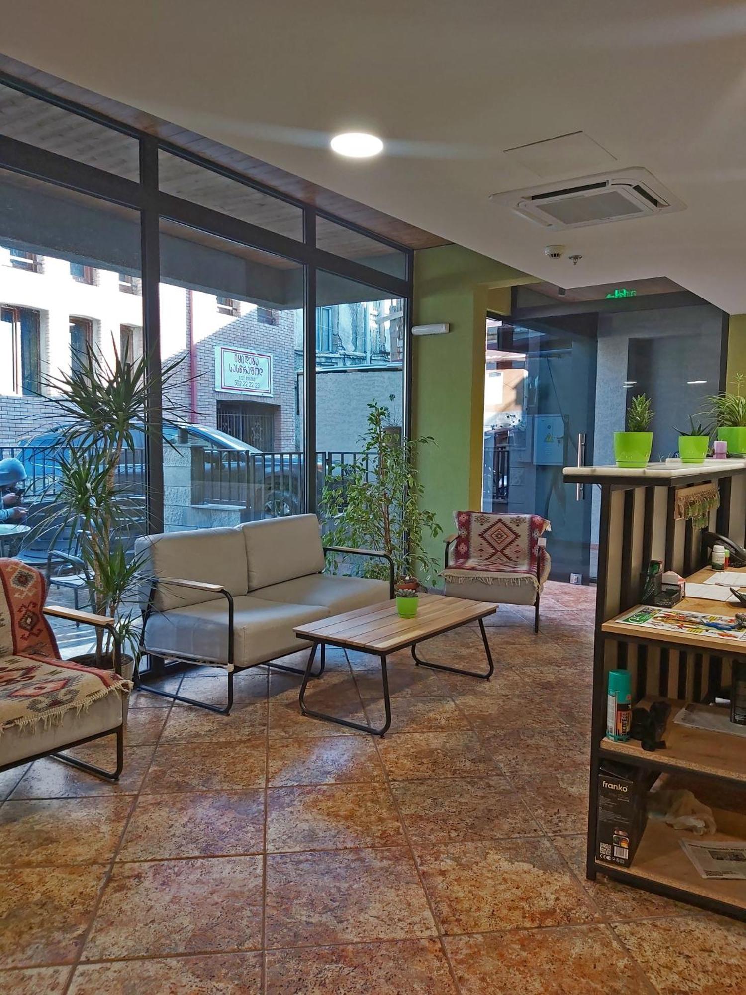Green Inn Hotel Tbilisi Zewnętrze zdjęcie