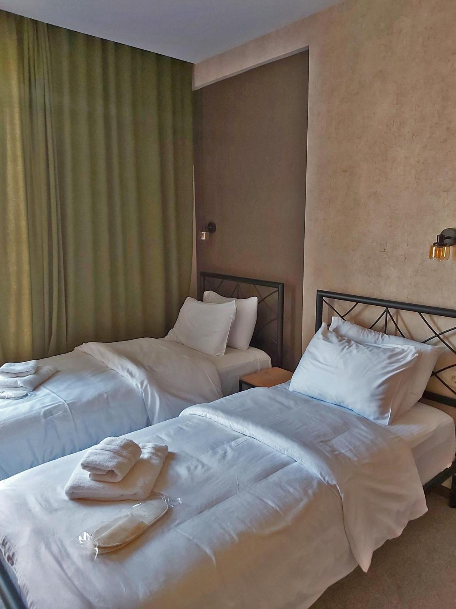 Green Inn Hotel Tbilisi Zewnętrze zdjęcie